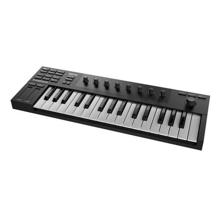MIDI kontroller / Sampler - Native Instruments - KOMPLETE KONTROL M32