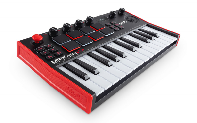 Akai MPK Mini Play mk3 hordozható billentyűzet dobpadokkal, joystickkal és beépített hangszóróval